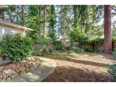 15017 NE Hoyt Street Portland OR 97230