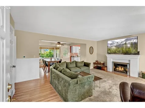 15017 NE Hoyt Street Portland OR 97230