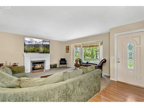 15017 NE Hoyt Street Portland OR 97230
