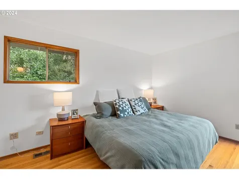 5360 SW Arrow Wood Lane Portland OR 97225
