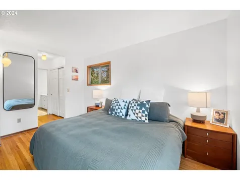 5360 SW Arrow Wood Lane Portland OR 97225