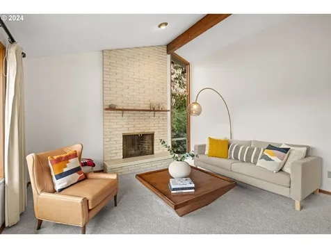 5360 SW Arrow Wood Lane Portland OR 97225