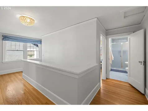 2637 Ne Hamblet Street Portland OR 97212