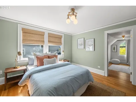 2637 Ne Hamblet Street Portland OR 97212
