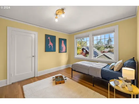 2637 Ne Hamblet Street Portland OR 97212