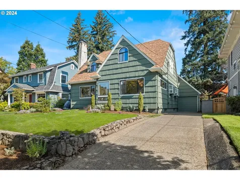 2637 Ne Hamblet Street Portland OR 97212