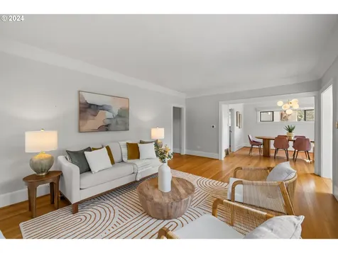2637 Ne Hamblet Street Portland OR 97212