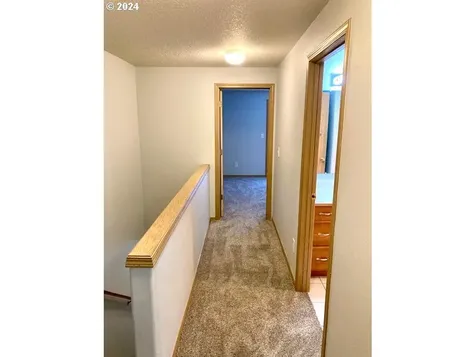 39344 Hood Street Sandy OR 97055