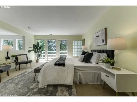 1122 Sw Westwood Drive Portland OR 97239