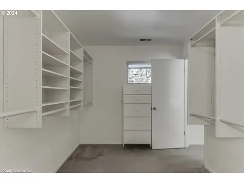 1122 Sw Westwood Drive Portland OR 97239