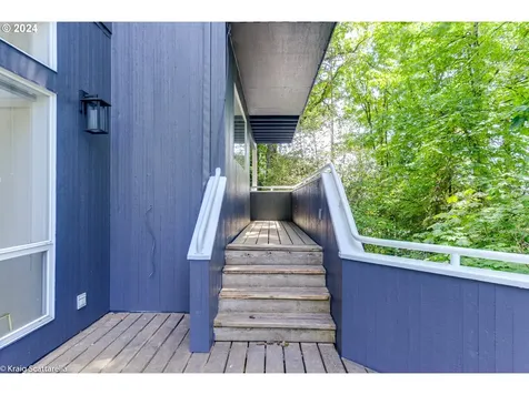 1122 Sw Westwood Drive Portland OR 97239