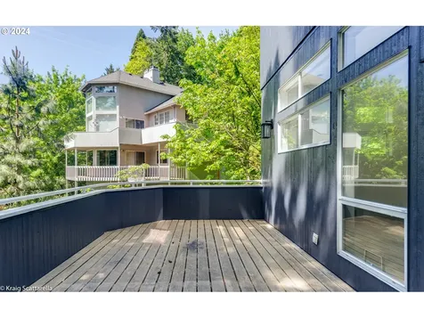1122 Sw Westwood Drive Portland OR 97239