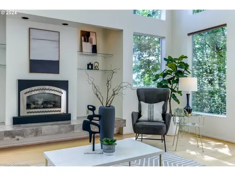1122 Sw Westwood Drive Portland OR 97239