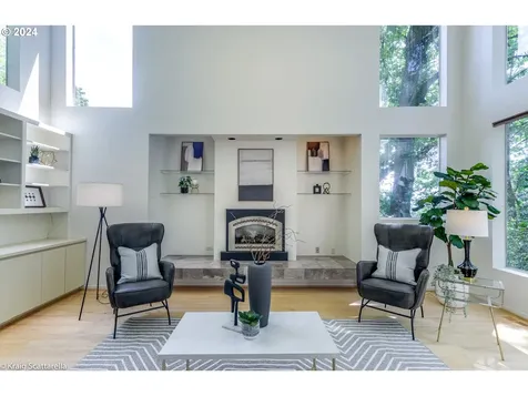 1122 Sw Westwood Drive Portland OR 97239