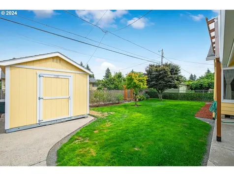 726 Se 166th Place Portland OR 97233
