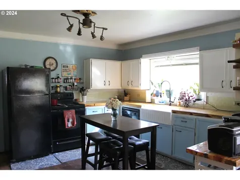 1618 6th Street Baker City OR 97814