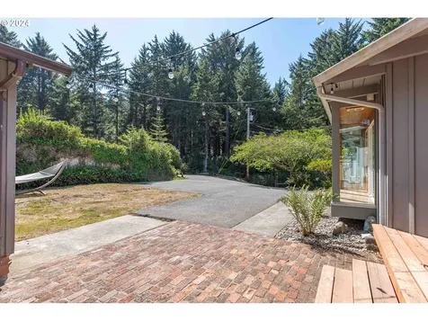 90286 Cape Arago Highway Coos Bay OR 97420