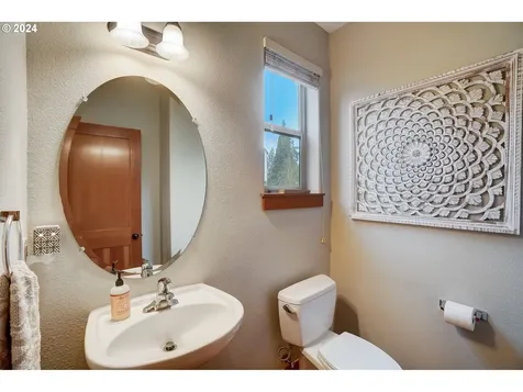 603 Ne 86th Street Vancouver WA 98665
