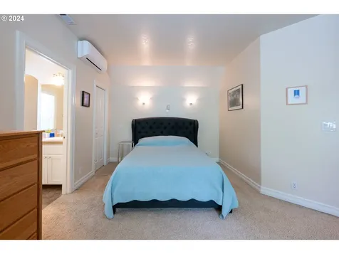 3665 Quail Meadow Way Eugene OR 97408