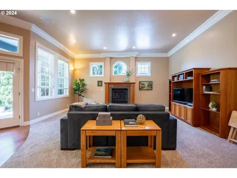 3665 Quail Meadow Way Eugene OR 97408