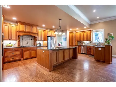3665 Quail Meadow Way Eugene OR 97408