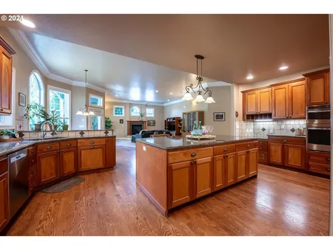 3665 Quail Meadow Way Eugene OR 97408