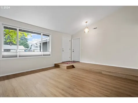 14015 Se 12th Street Vancouver WA 98683