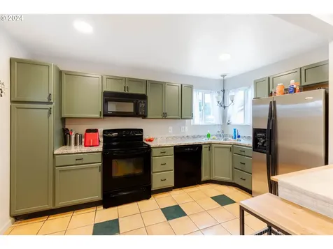 404 Yew Street Kelso WA 98626