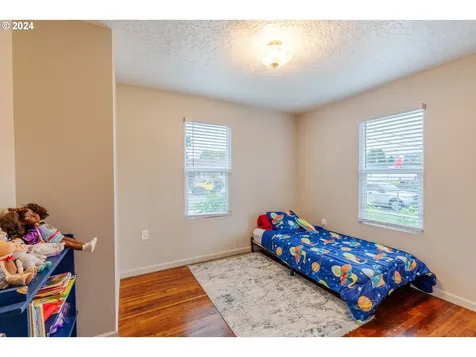 404 Yew Street Kelso WA 98626