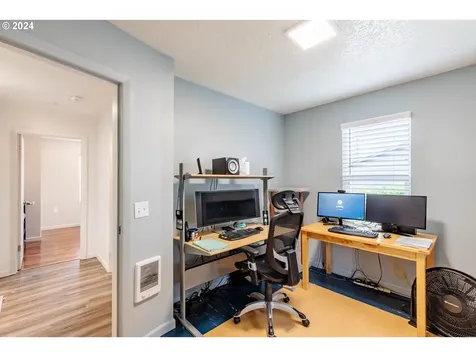 404 Yew Street Kelso WA 98626