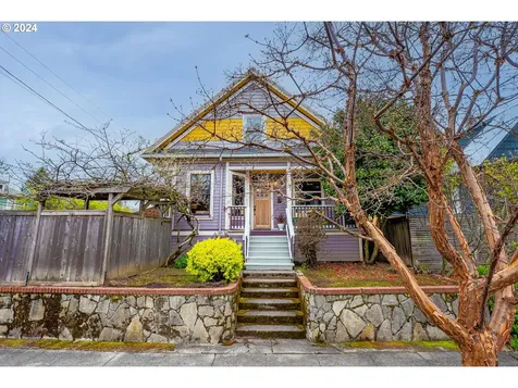 107 Ne Ivy Street Portland OR 97212