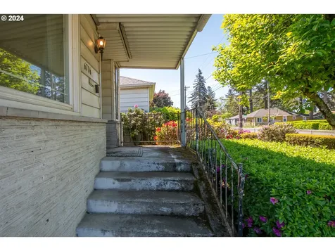 6716 Se 72nd Avenue Portland OR 97206