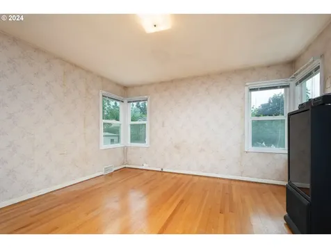6716 Se 72nd Avenue Portland OR 97206