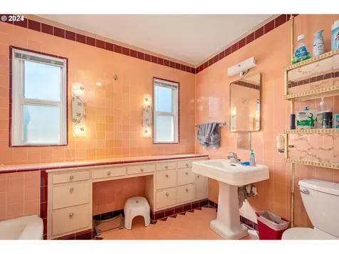 6716 Se 72nd Avenue Portland OR 97206