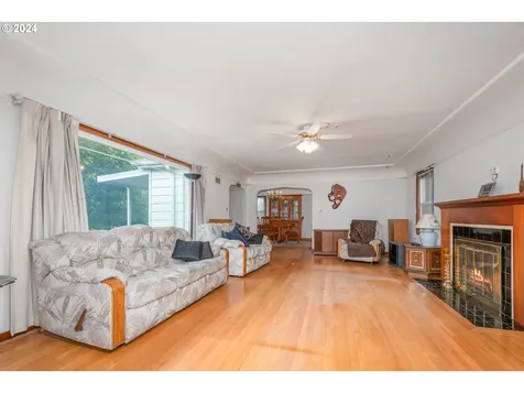 6716 Se 72nd Avenue Portland OR 97206