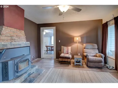 103 Main Street Dayton OR 97114