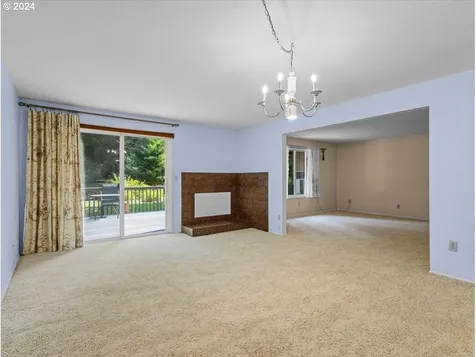 619 Ne 127th Avenue Vancouver WA 98684