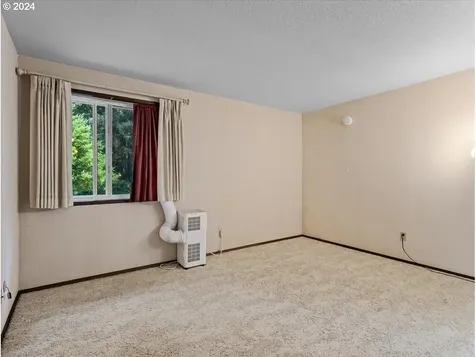 619 Ne 127th Avenue Vancouver WA 98684