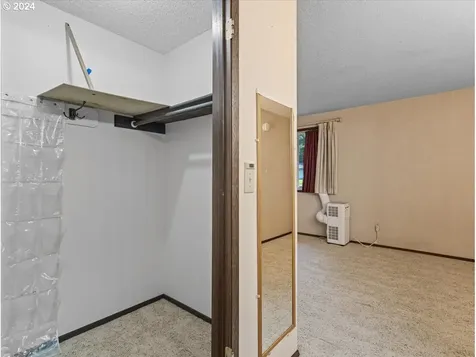 619 Ne 127th Avenue Vancouver WA 98684