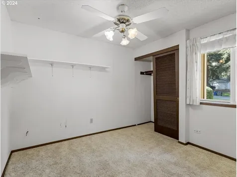 619 Ne 127th Avenue Vancouver WA 98684