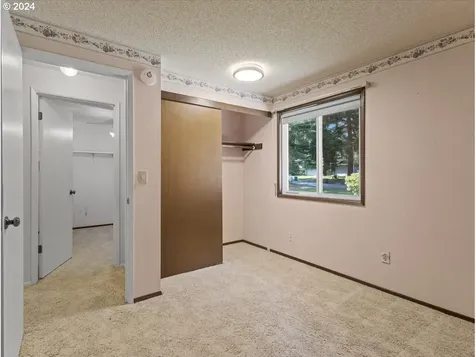 619 Ne 127th Avenue Vancouver WA 98684
