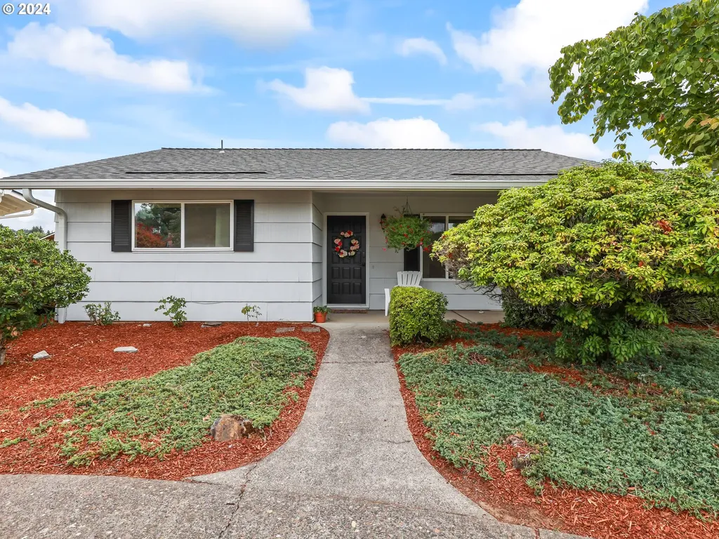 12365 SW King Richard Drive Portland OR 97224