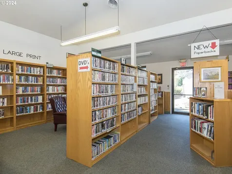 12365 SW King Richard Drive Portland OR 97224