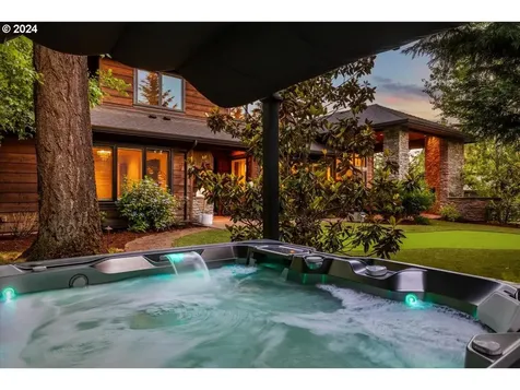 13600 Goodall Road Lake Oswego OR 97034