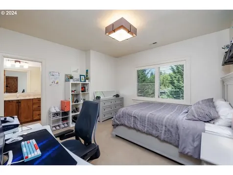 13600 Goodall Road Lake Oswego OR 97034