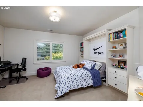 13600 Goodall Road Lake Oswego OR 97034