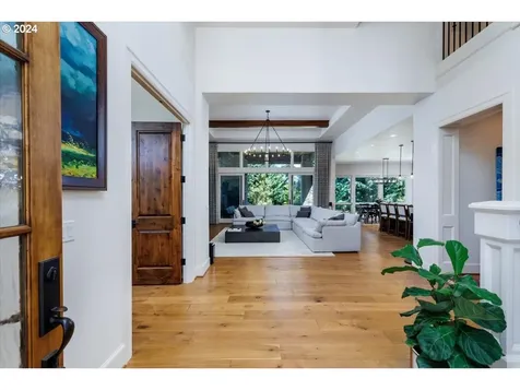 13600 Goodall Road Lake Oswego OR 97034