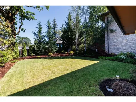 13600 Goodall Road Lake Oswego OR 97034