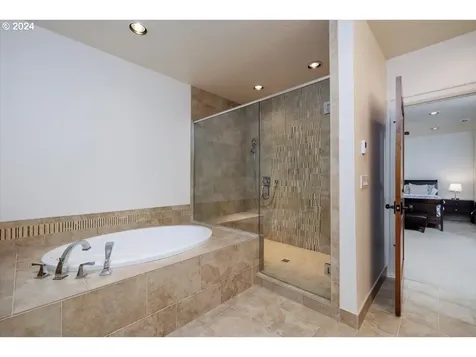 13600 Goodall Road Lake Oswego OR 97034