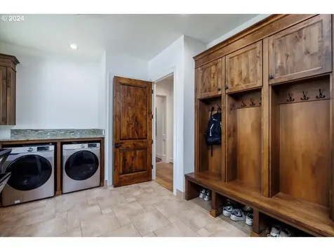 13600 Goodall Road Lake Oswego OR 97034